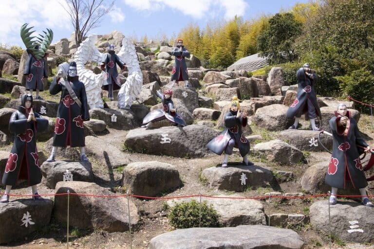 All Anime Theme Parks in Japan: Your Ultimate Guide to the Best Experiences Narut0's akatsuki real size statue at nijigen no mori theme park in Japan